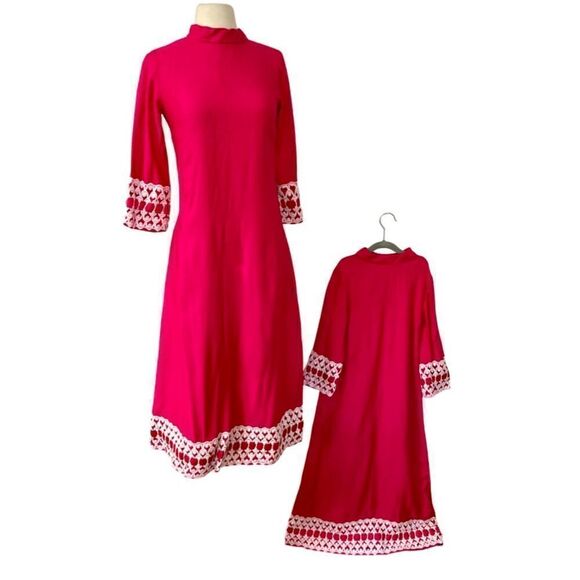 Extremely Rare 1970s Mommy & Me Handmade Matching Hot Pink Mock Neck Maxi Gowns - Picture 2 of 9